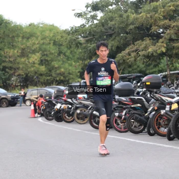 Runner Photo 3772353