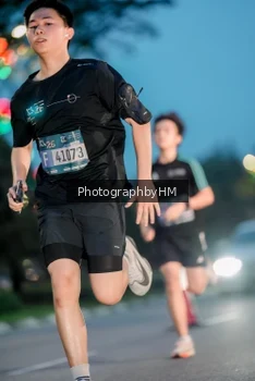 Runner Photo 3772479