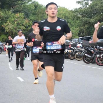 Runner Photo 3772580