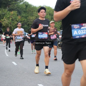 Runner Photo 3772587
