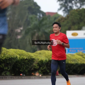 Runner Photo 3772710