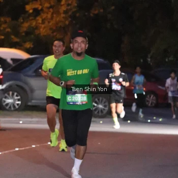 Runner Photo 3772741