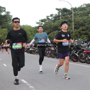 Runner Photo 3772818