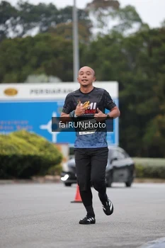 Runner Photo 3772873