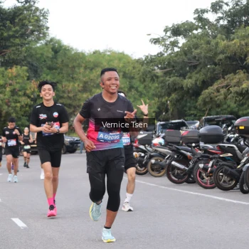 Runner Photo 3772913