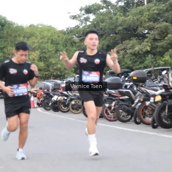 Runner Photo 3773009