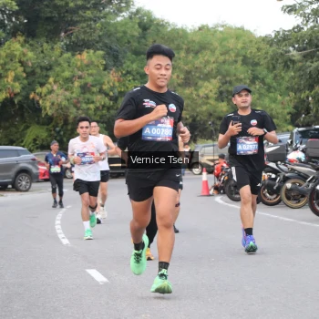 Runner Photo 3773053