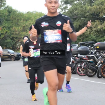 Runner Photo 3773071
