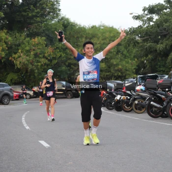 Runner Photo 3773357