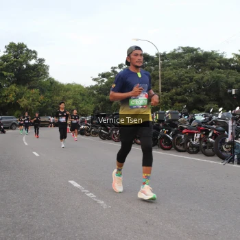 Runner Photo 3773545