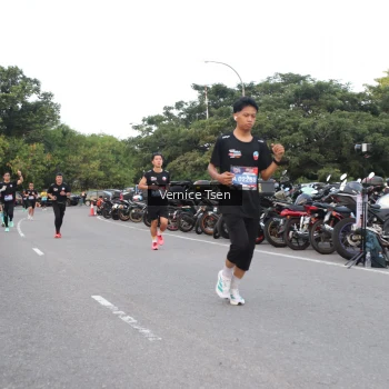 Runner Photo 3773578