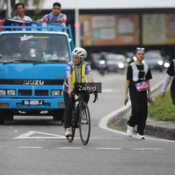 Runner Photo 3773579