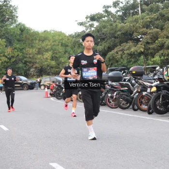 Runner Photo 3773602