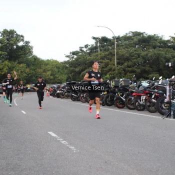 Runner Photo 3773728