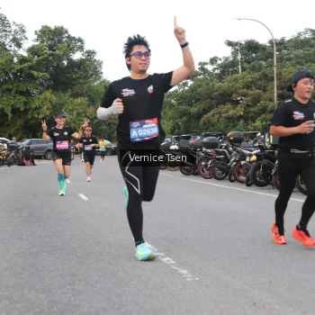 Runner Photo 3773818