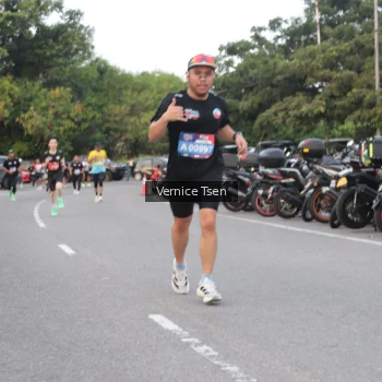 Runner Photo 3773932