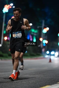 Runner Photo 3774065