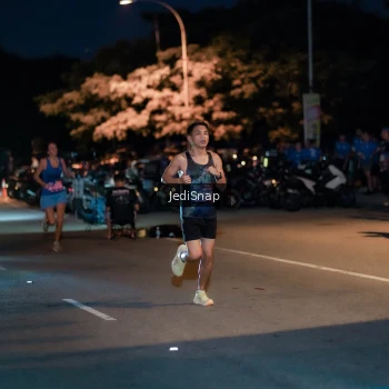 Runner Photo 3774070