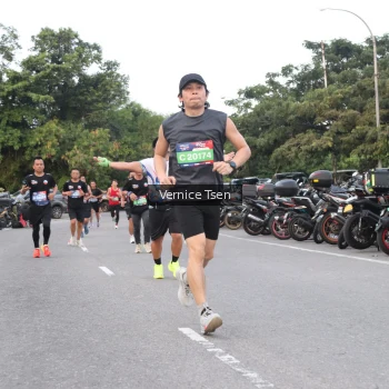 Runner Photo 3774178
