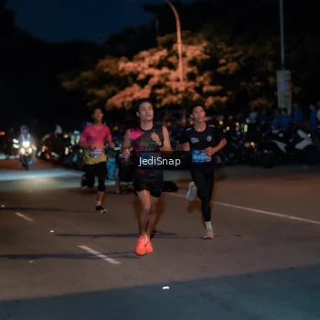 Runner Photo 3774332
