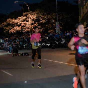 Runner Photo 3774340