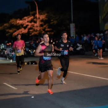 Runner Photo 3774348