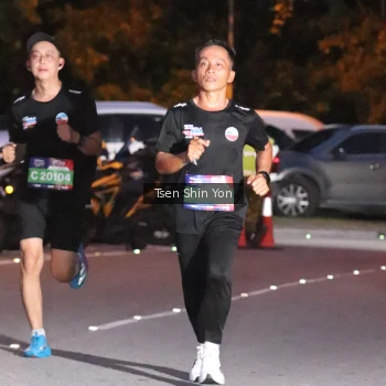Runner Photo 3774369