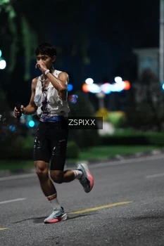 Runner Photo 3774394