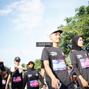 Runner Photo 3774395