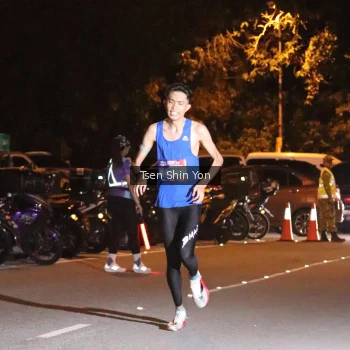 Runner Photo 3774441