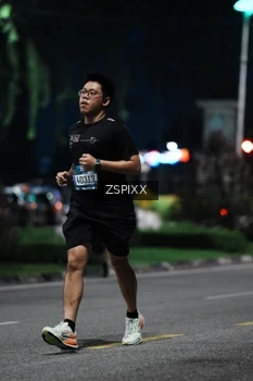 Runner Photo 3774472