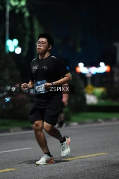 Runner Photo 3774496