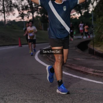 Runner Photo 3774673