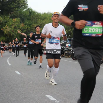 Runner Photo 3774689