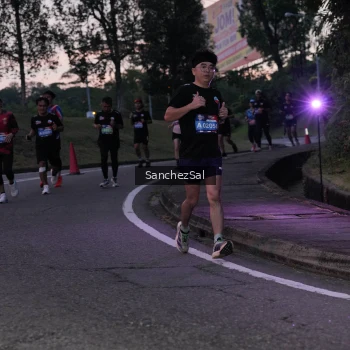 Runner Photo 3774723