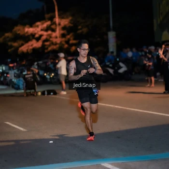 Runner Photo 3774772