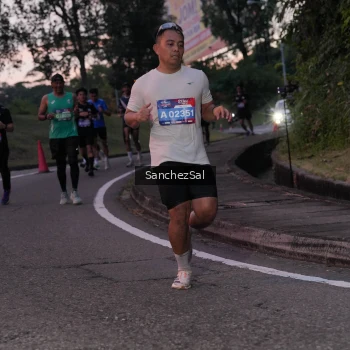 Runner Photo 3774856