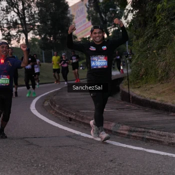 Runner Photo 3774939