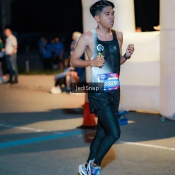 Runner Photo 3774972