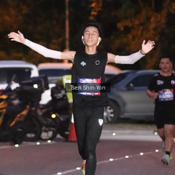 Runner Photo 3775095