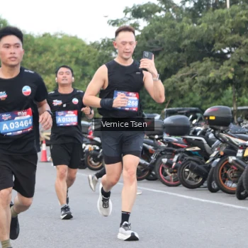 Runner Photo 3775116