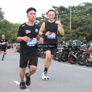 Runner Photo 3775120
