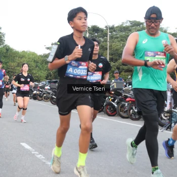 Runner Photo 3775277