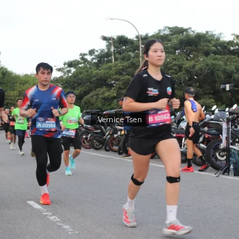 Runner Photo 3775303