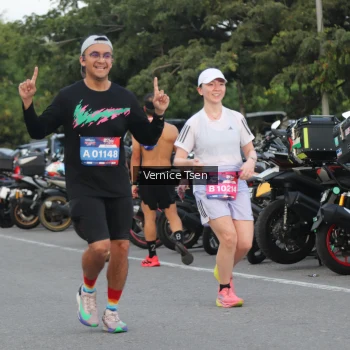 Runner Photo 3775465