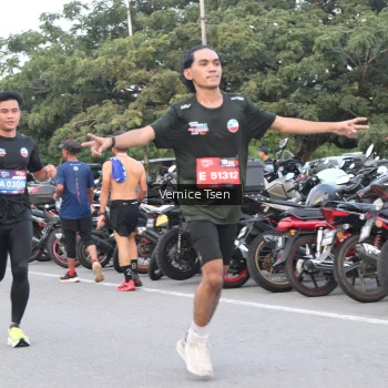 Runner Photo 3775482