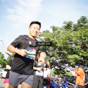 Runner Photo 3775498