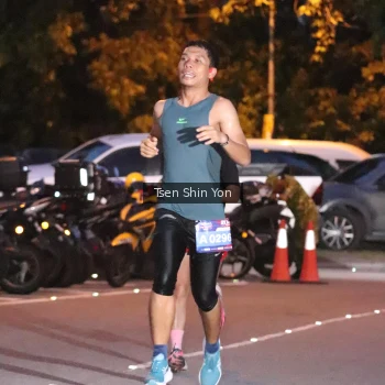 Runner Photo 3775642