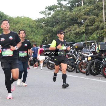Runner Photo 3775663