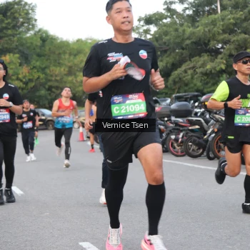 Runner Photo 3775668